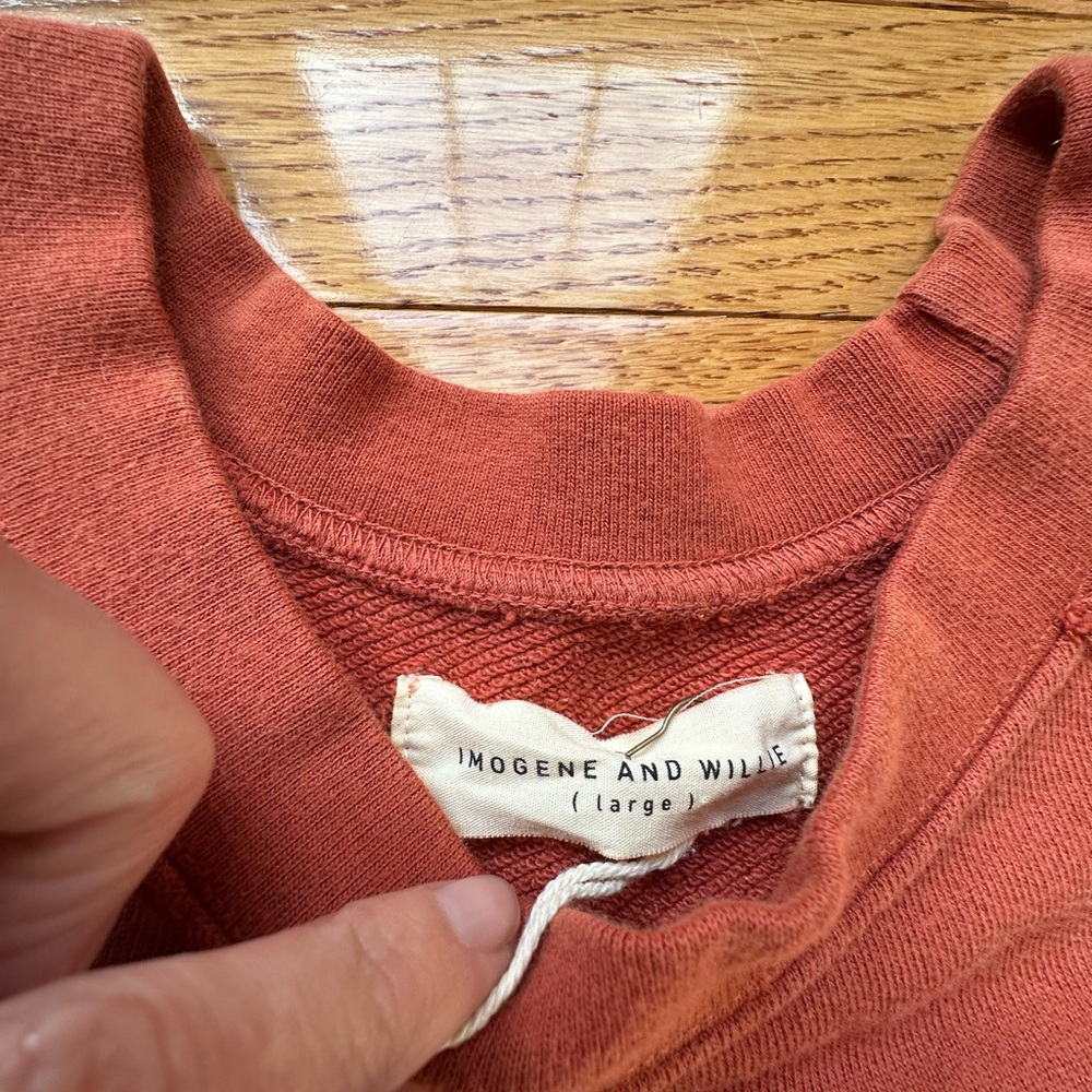 imogene + willie women’s Burnt Orange short sleeve bolt sweatshirt large NWT - Picture 6 of 10